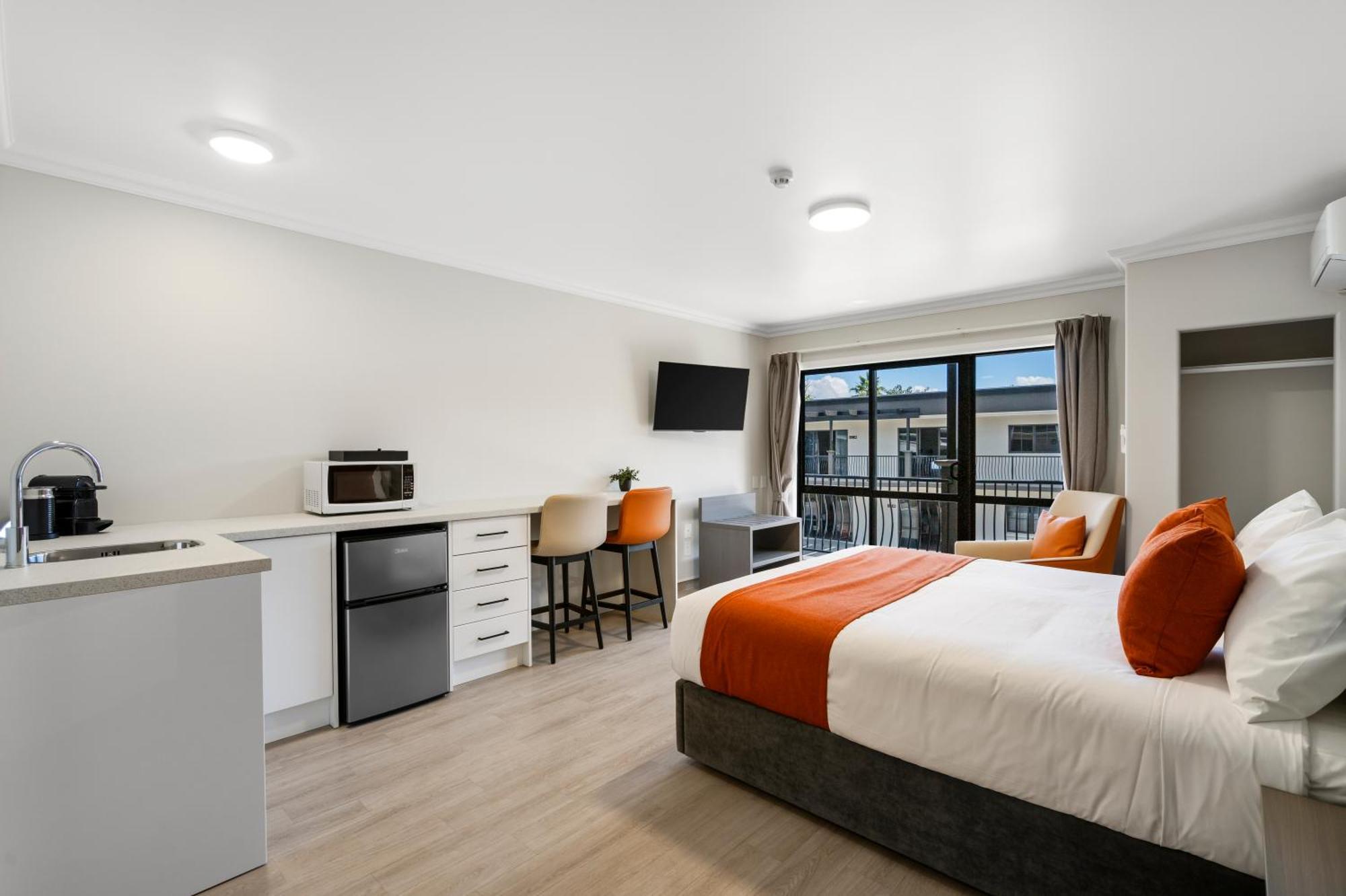 Stay 284 Rotorua - Refurbished Modern Accommodation מראה חיצוני תמונה