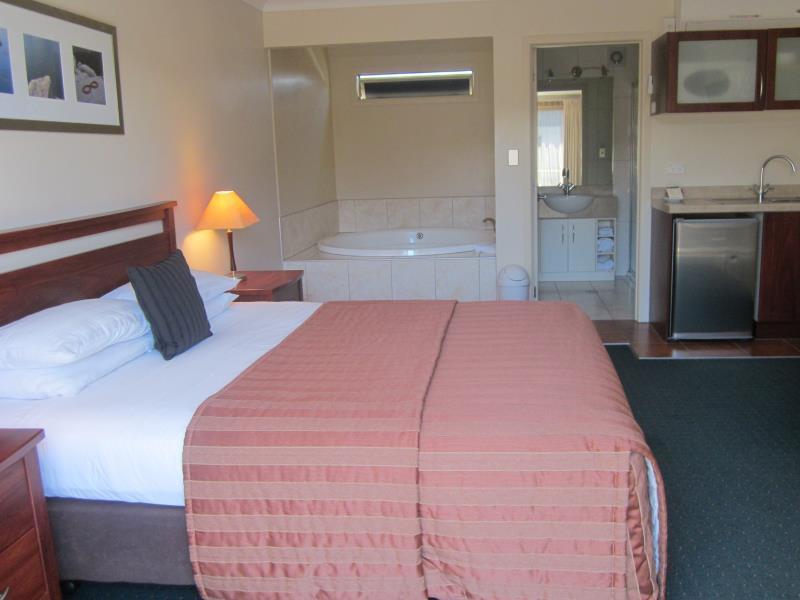 Stay 284 Rotorua - Refurbished Modern Accommodation מראה חיצוני תמונה